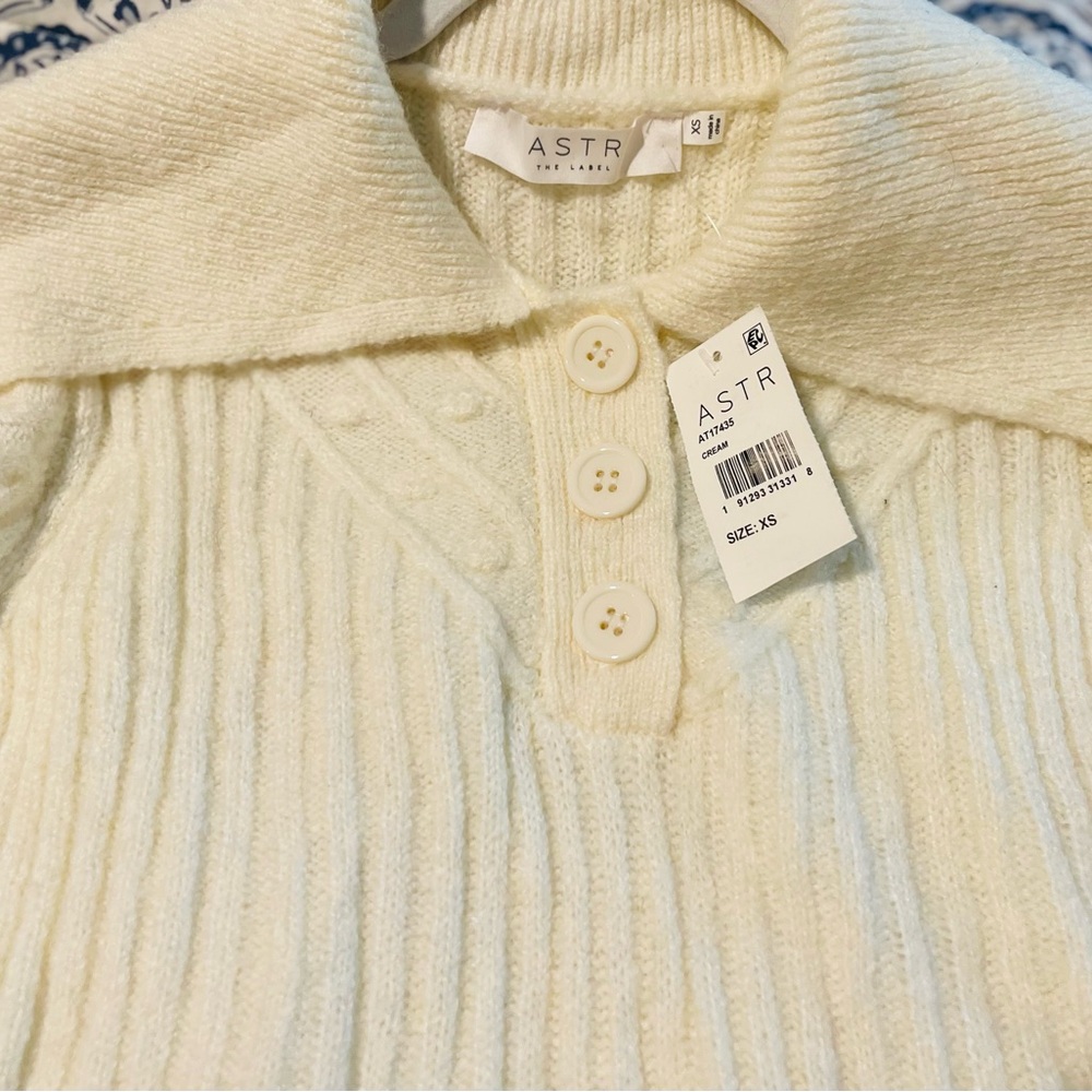 NEW WITH TAGS! ASTR The Label Button Polo Sweater, Size X-Small - Picture 7 of 10